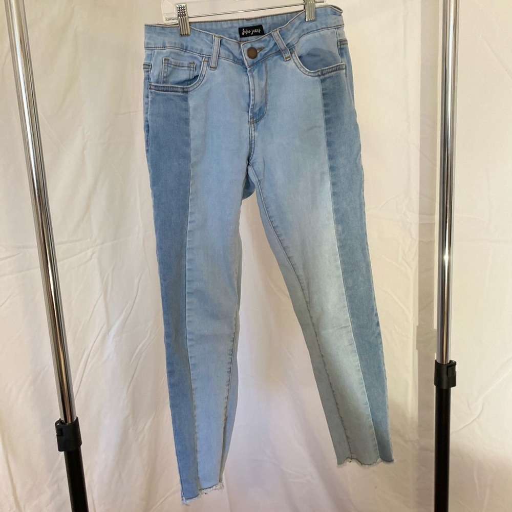 2 TONED JEANS